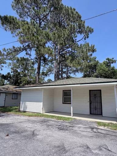 Main picture of 519 S 61st Ave