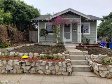 Main picture of 1018 Emerald St