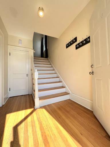 Main picture of 2467 5th Ave SE