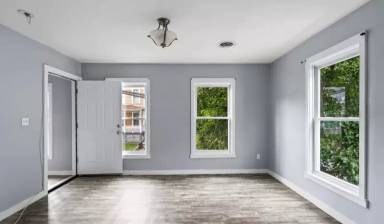 Main picture of 21 W Sunnyside Way