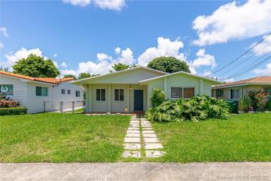 Main picture of 5827 SW 69th Ct