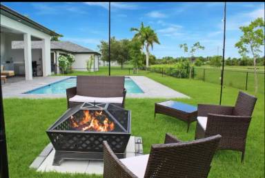 Main picture of 4716 NW 39th Ave