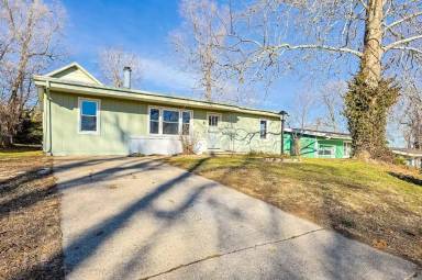 Main picture of 3713 Woodlawn Ter