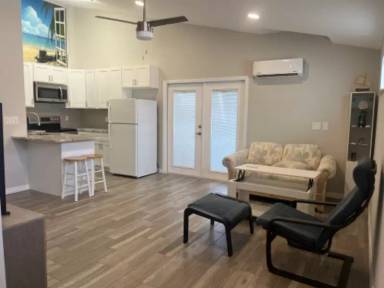 Main picture of 1407 Russell Ave