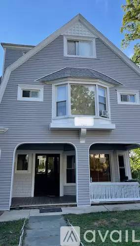 Main picture of 74 Warburton Ave