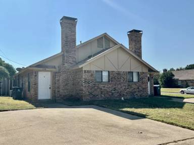 Main picture of 1708 Patricia St