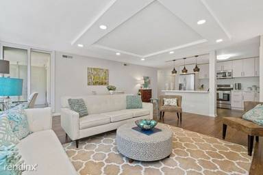 Main picture of 201 East Chestnut Condo