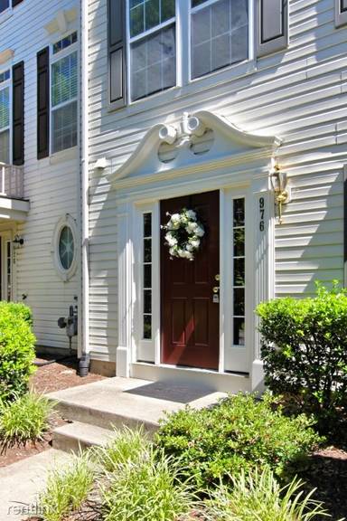 Main picture of 976 Harrison Cir