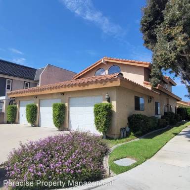 Main picture of 2451 Victoria Ave