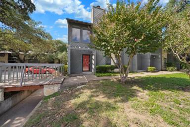 Main picture of Woodmont Townhomes