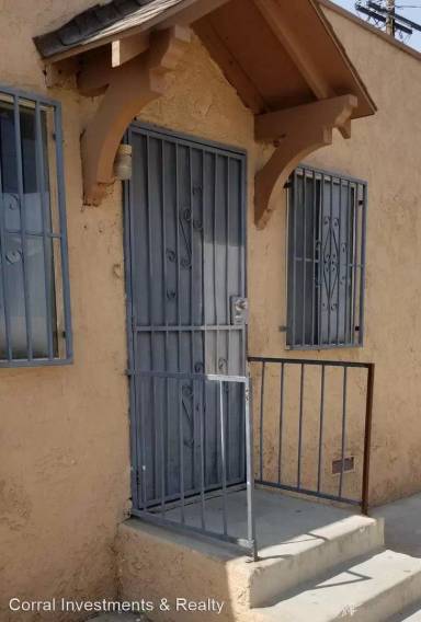 Main picture of 249 E 88th St