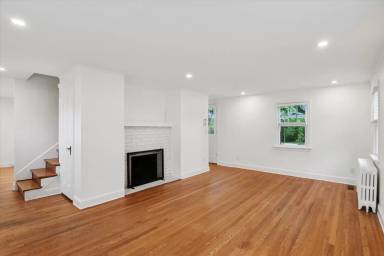 Main picture of 7 Wistar St