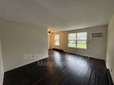 Main picture of 1299 Sanlor Ave