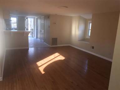 Main picture of 15616 National Pike