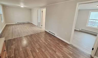 Main picture of 7 East St