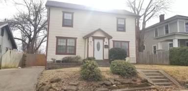 Main picture of 2032 E 12th St