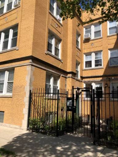 Main picture of 4423 W Fullerton Ave