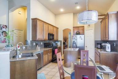 Main picture of 3132 Fox Hollow Dr