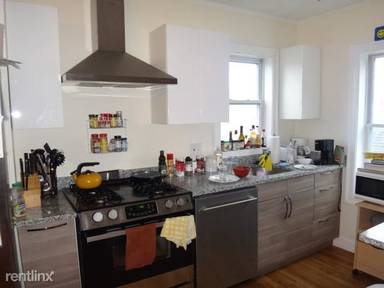 Main picture of 128 Hillside St