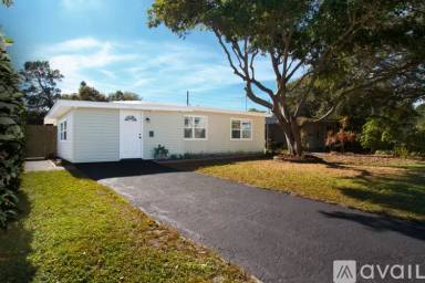 Main picture of 446 39th Ave N