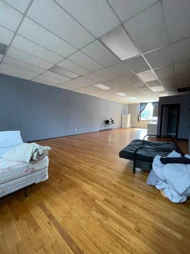 Main picture of 608 Commercial St