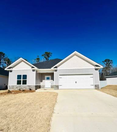 Main picture of 103 Garrett Ln