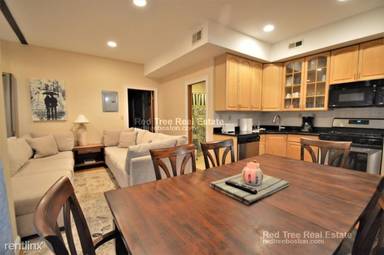 Main picture of 1031 Tremont St