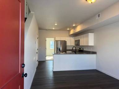 Main picture of 1515 Carol Ann Way