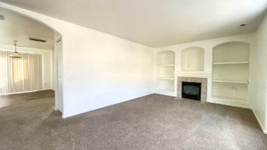 Main picture of 4961 Leland Pt