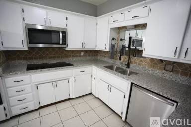 Main picture of 1540 Kingsgate Rd