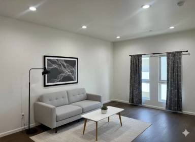 Main picture of 6570 S Normandie Ave