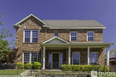 Main picture of 1704 Orchard Ln