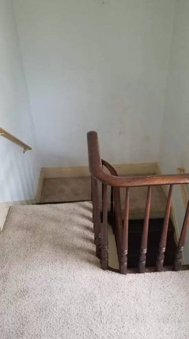 Main picture of 245 N Spring St