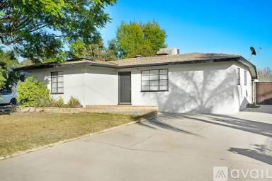 Main picture of 8033 Grace Ave