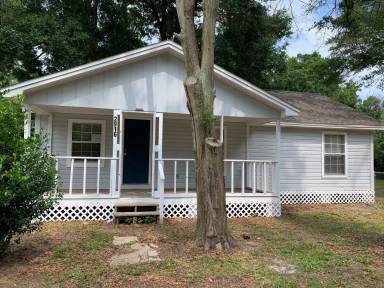 Main picture of 2916 N U St