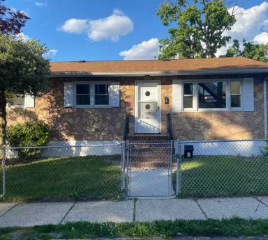 Main picture of 100 Cedar Ave