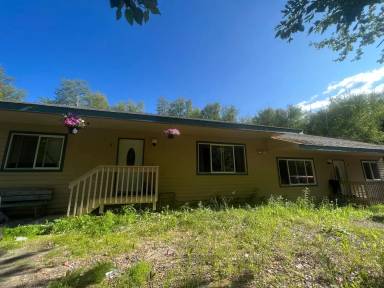Main picture of 2000 W Glacier Ave