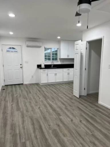 Main picture of 2208 Yosemite Ave