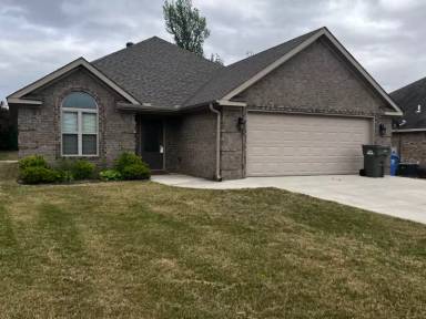 Main picture of 6038 Wisteria Ln