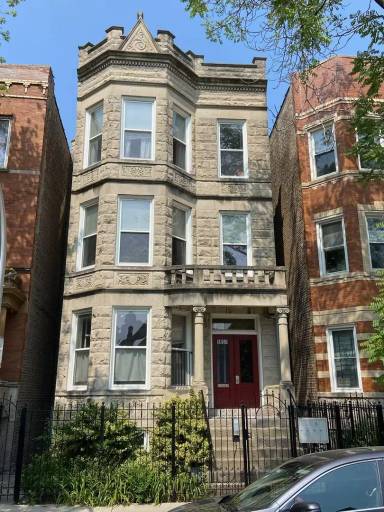 Main picture of 1650 N Rockwell St