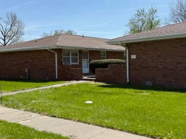Main picture of 207 E Newkirk St