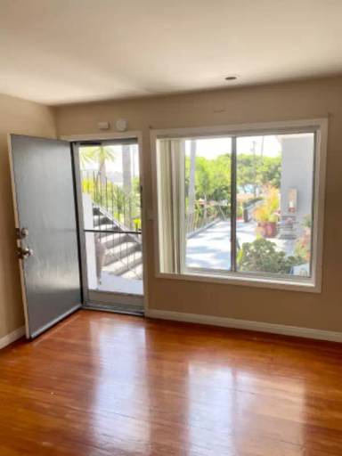 Main picture of 250 Cliff Dr
