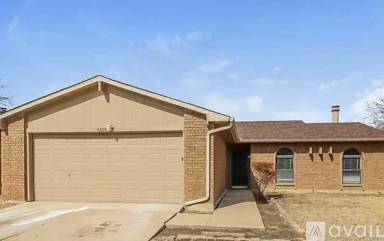 Main picture of 4220 Yellowleaf Dr