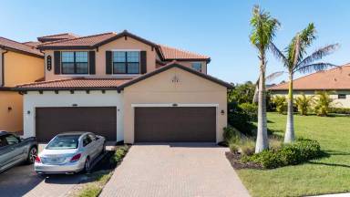 Main picture of 10820 Tarflower Dr