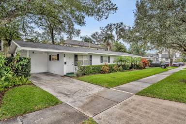 Main picture of 409 Broadway Ave