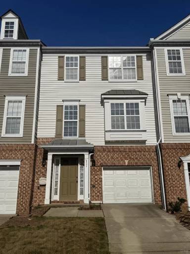 Main picture of 711 Sutter Gate Ln