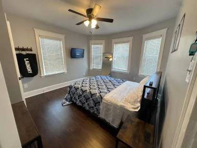 Main picture of 259 Norfolk St