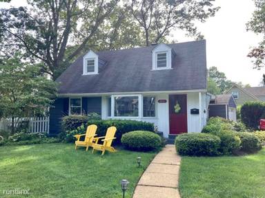 Main picture of 2201 Harvard Dr