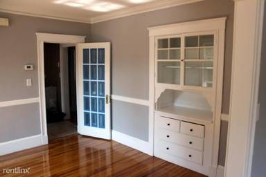 Main picture of 137 Sharon St