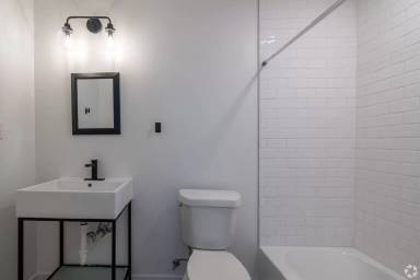 Main picture of 240 Mack Ave